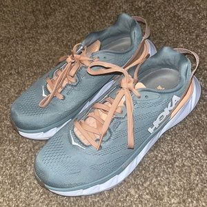 Barely Worn - Hoka one one Sneakers